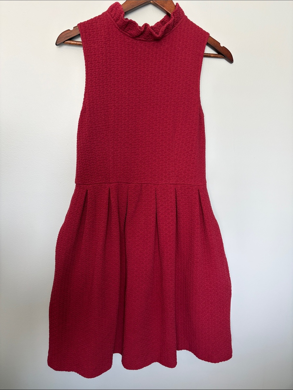 Ganni Sonora Jersey Textured Pleated Dress | Size XS | Burgundy